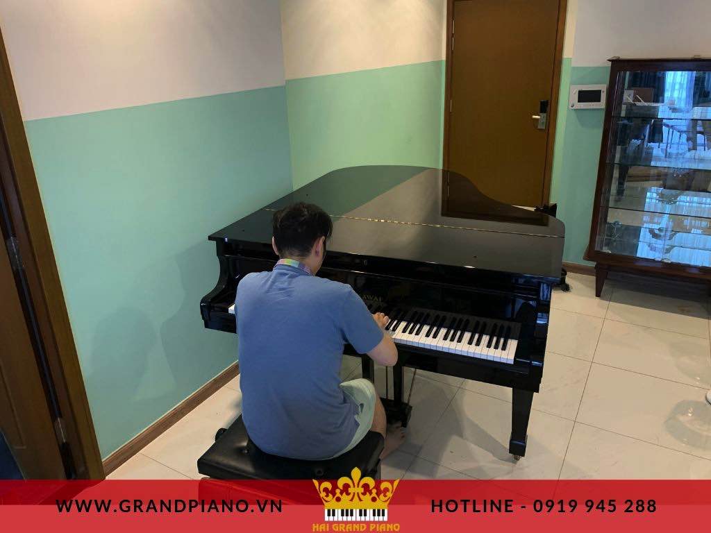 HUY HÙNG | KHÔNG GIAN ĐỂ GRAND PIANO KAWAI KG-5