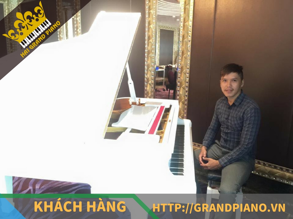 Nhà Hàng Long Triều - Đàn Grand Pịano Kawai No.600 Màu Trắng