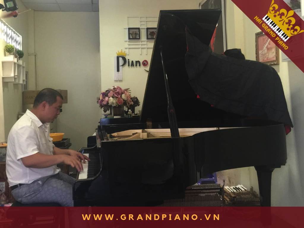 NHẠC SĨ MINH KHANG THĂM VÀ CHỌN ĐÀN PIANO TẠI HẢI GRAND PIANO