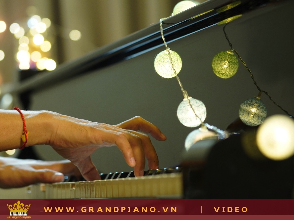 NGHỆ SĨ PIANO TUẤN MẠNH CHƠI ĐÀN PIANO YAMAHA